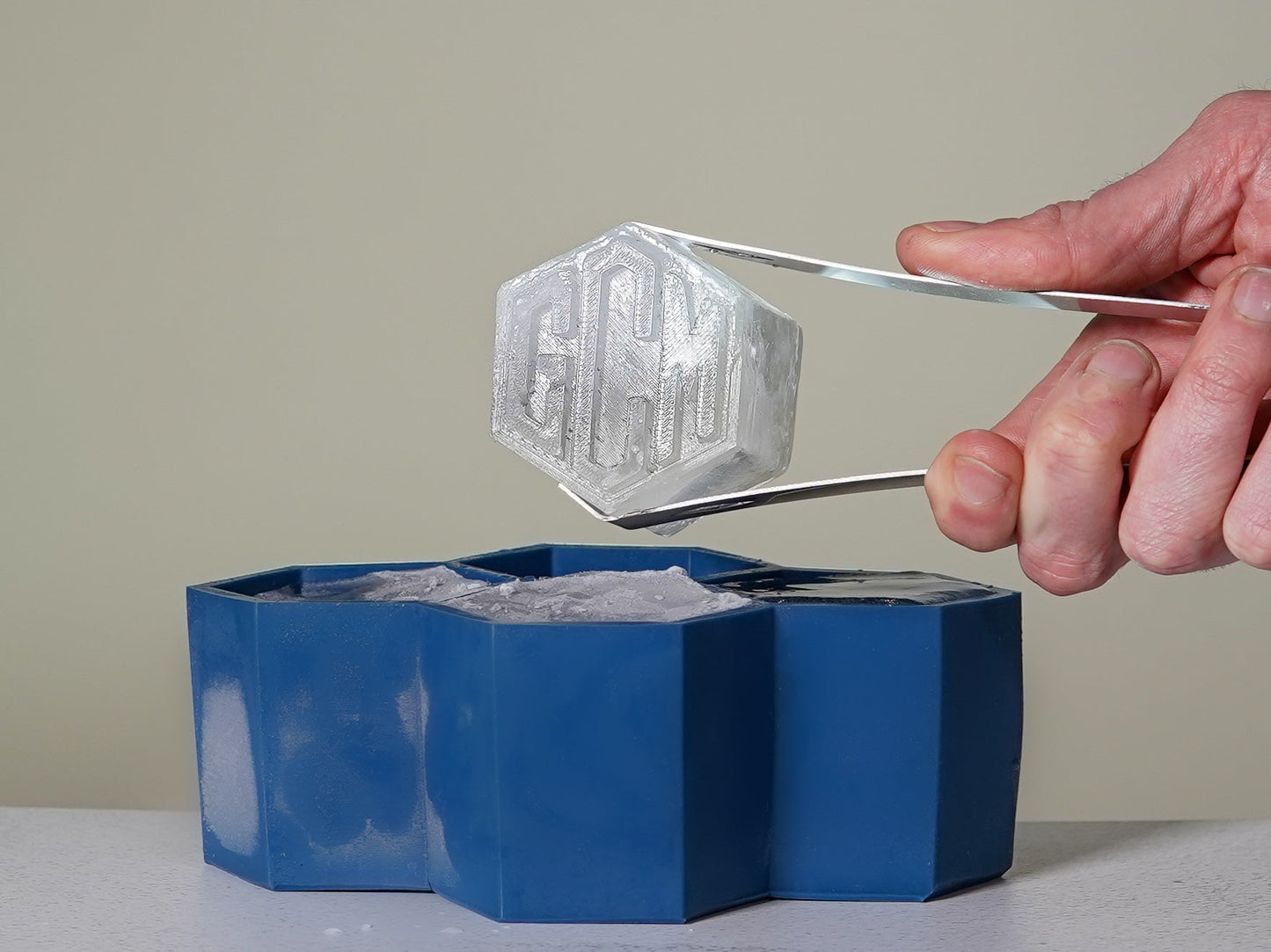Customizable Hexagon Ice Cube Tray