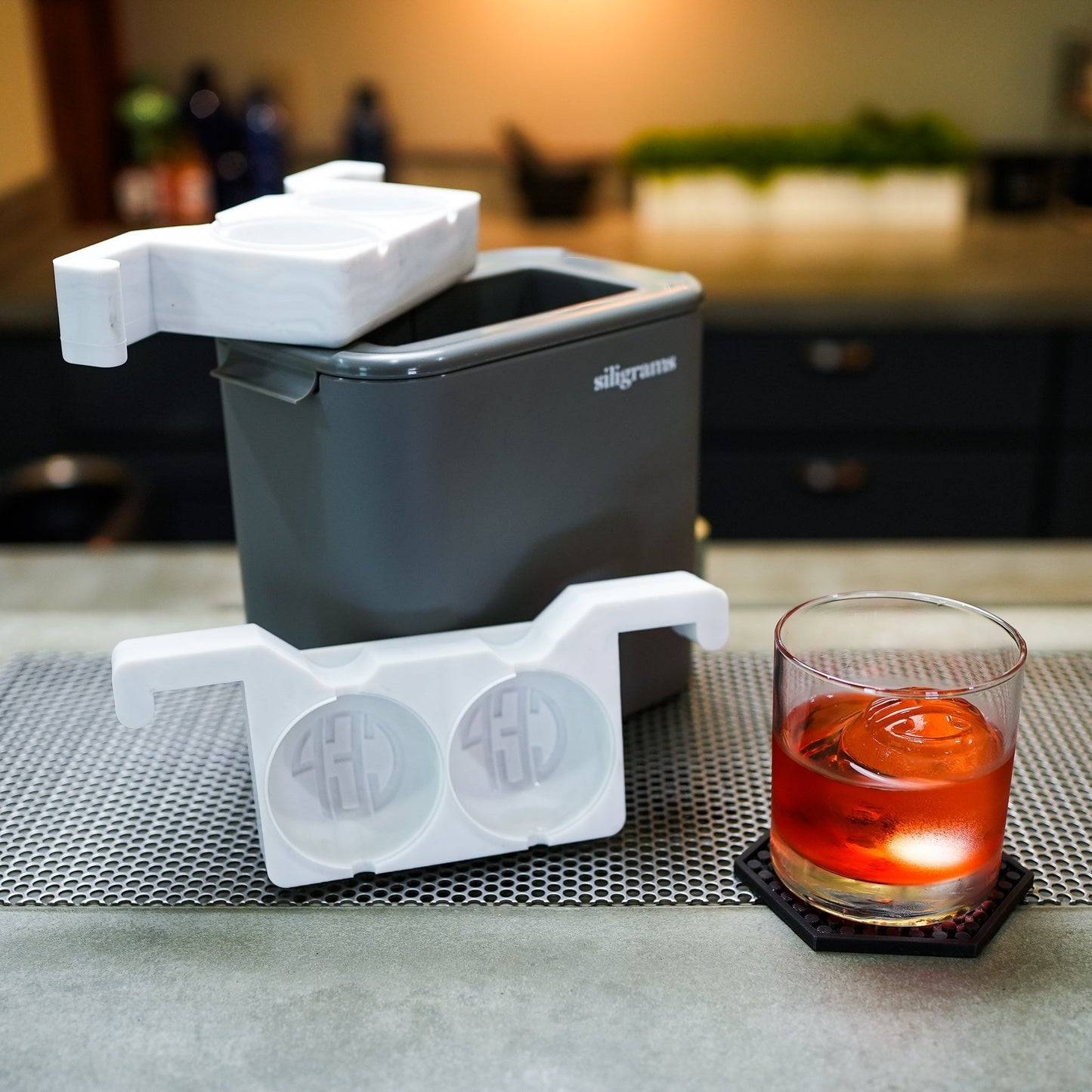 Customizable Clear Ice Maker